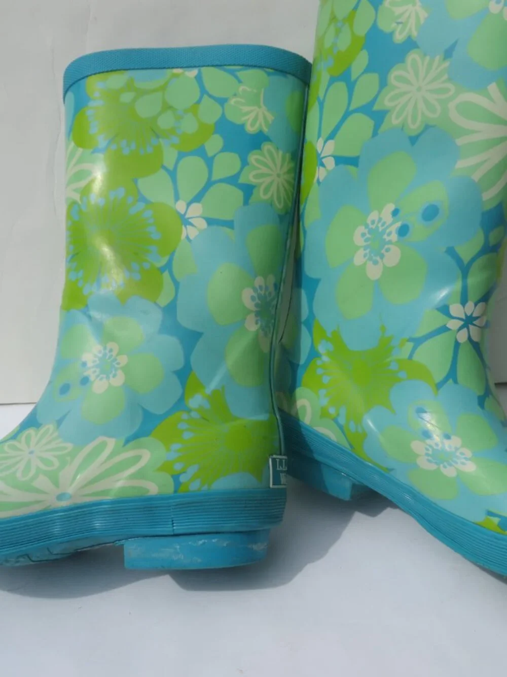 LL Bean Kids Wellie Rain boots Blue Green Flowers Waterproof Size 3 Nylon Shank